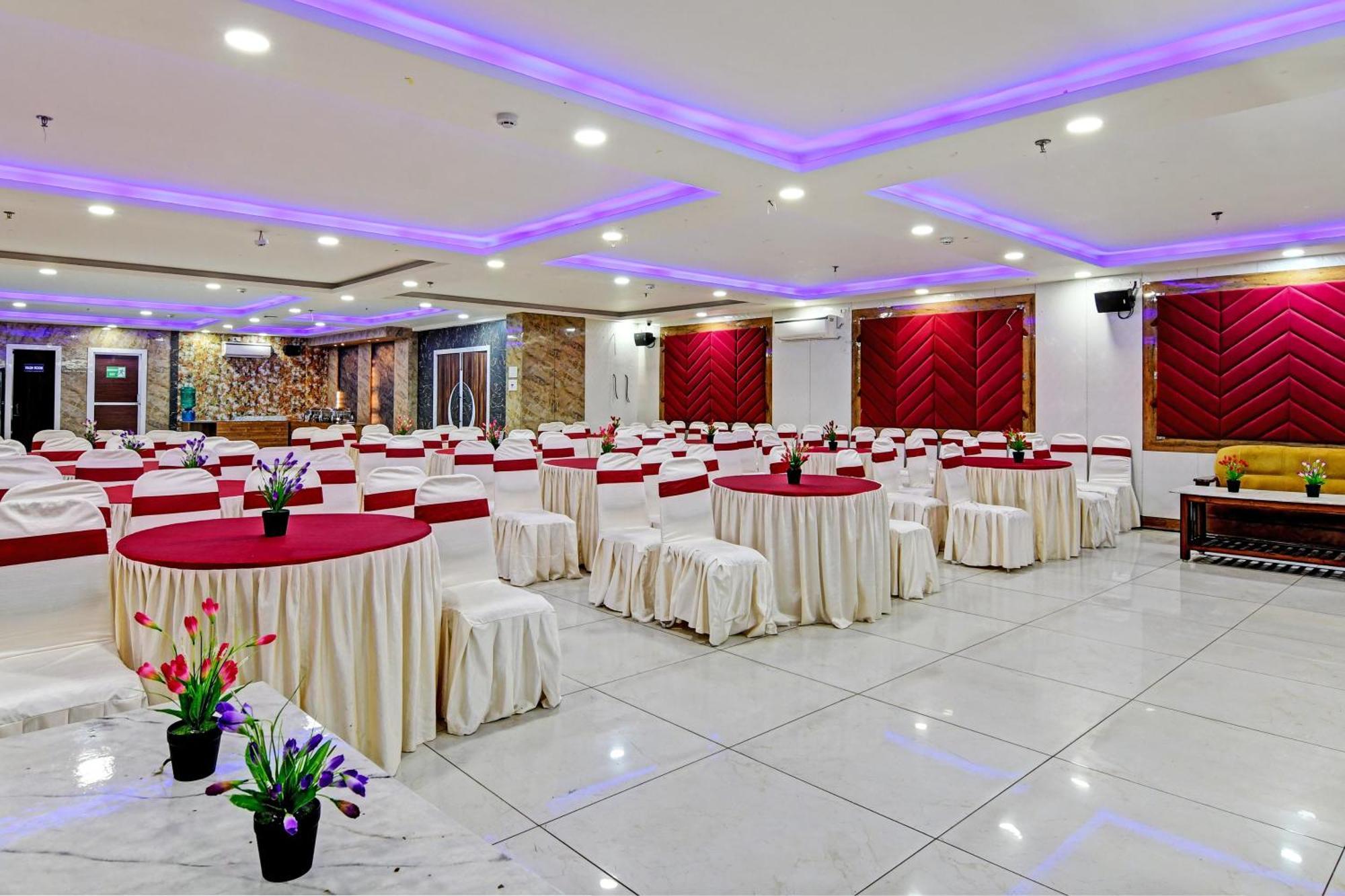 Townhouse The Grand Touch & The Royal Touch Hotel Digha  Ngoại thất bức ảnh