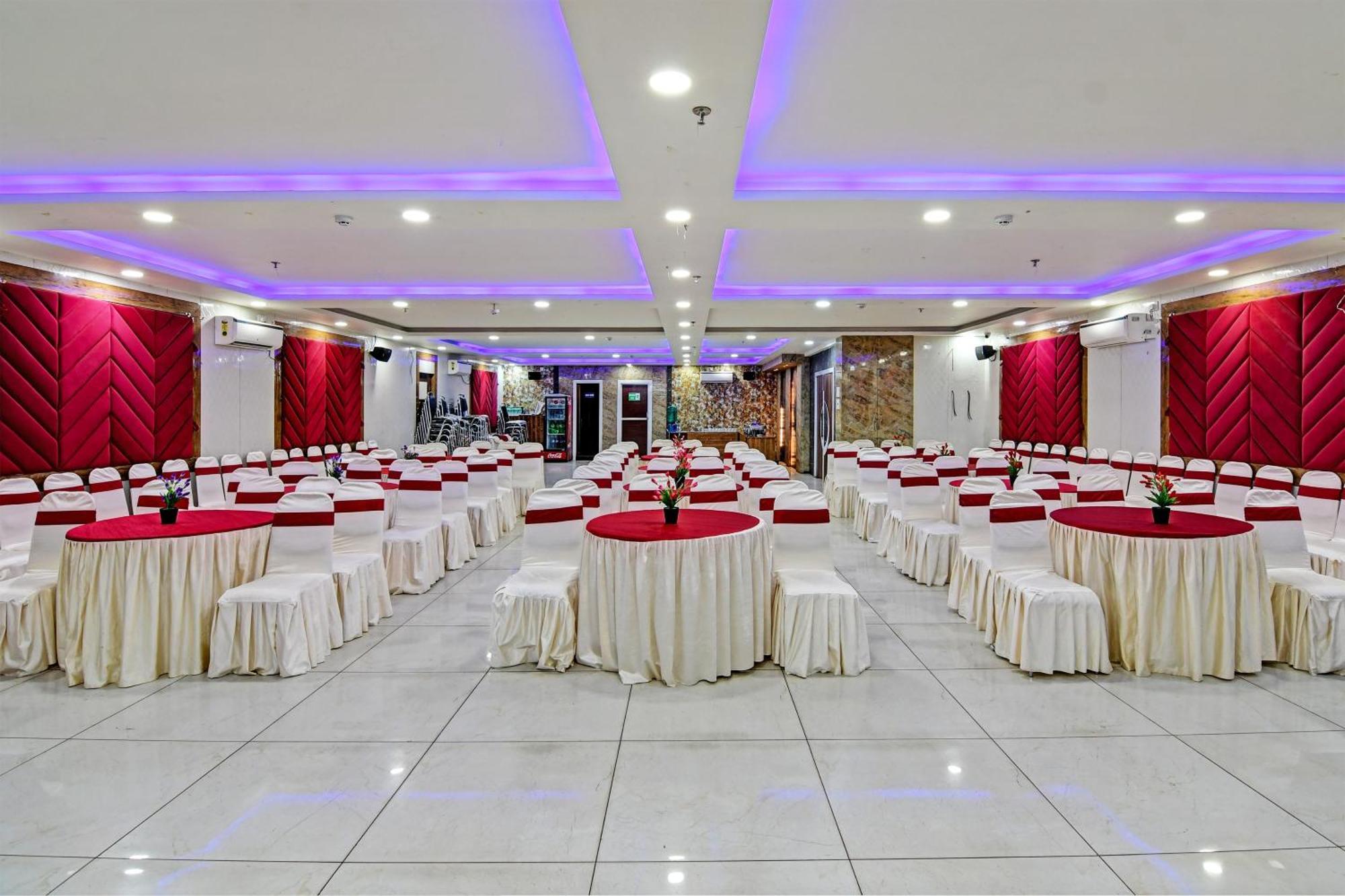 Townhouse The Grand Touch & The Royal Touch Hotel Digha  Ngoại thất bức ảnh
