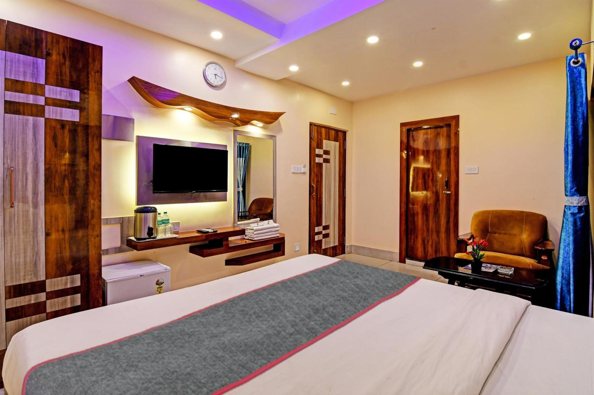 Townhouse The Grand Touch & The Royal Touch Hotel Digha  Ngoại thất bức ảnh