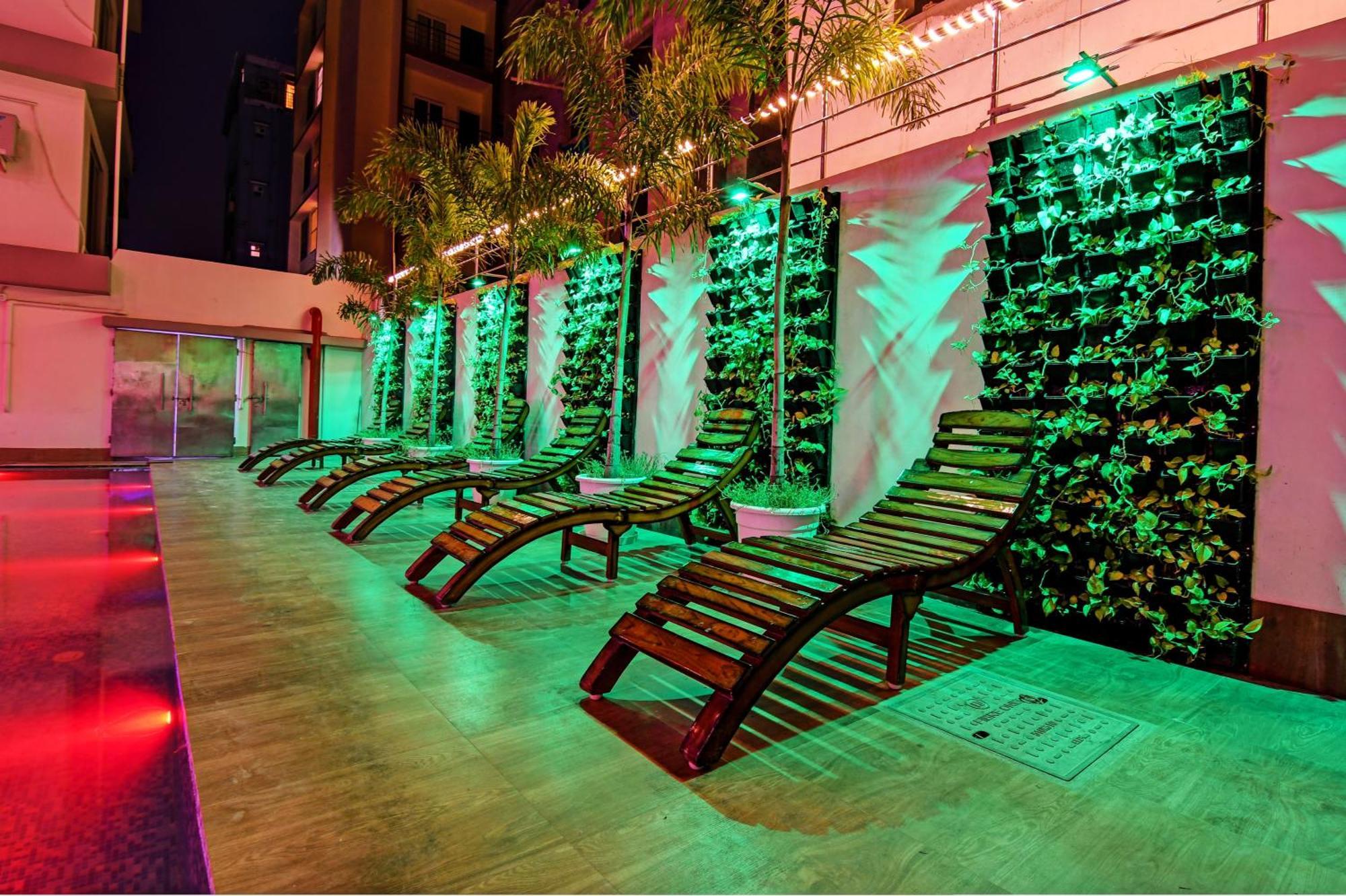 Townhouse The Grand Touch & The Royal Touch Hotel Digha  Ngoại thất bức ảnh